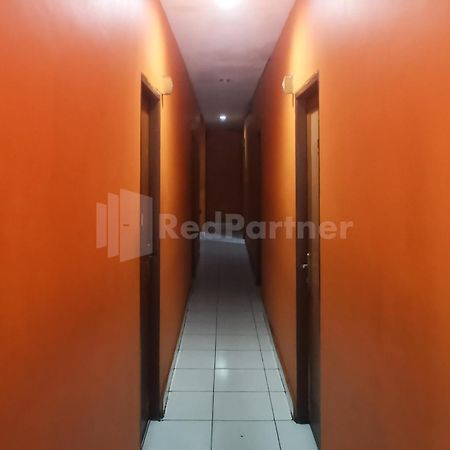 Tangki Residence 1 Redpartner Джакарта Экстерьер фото