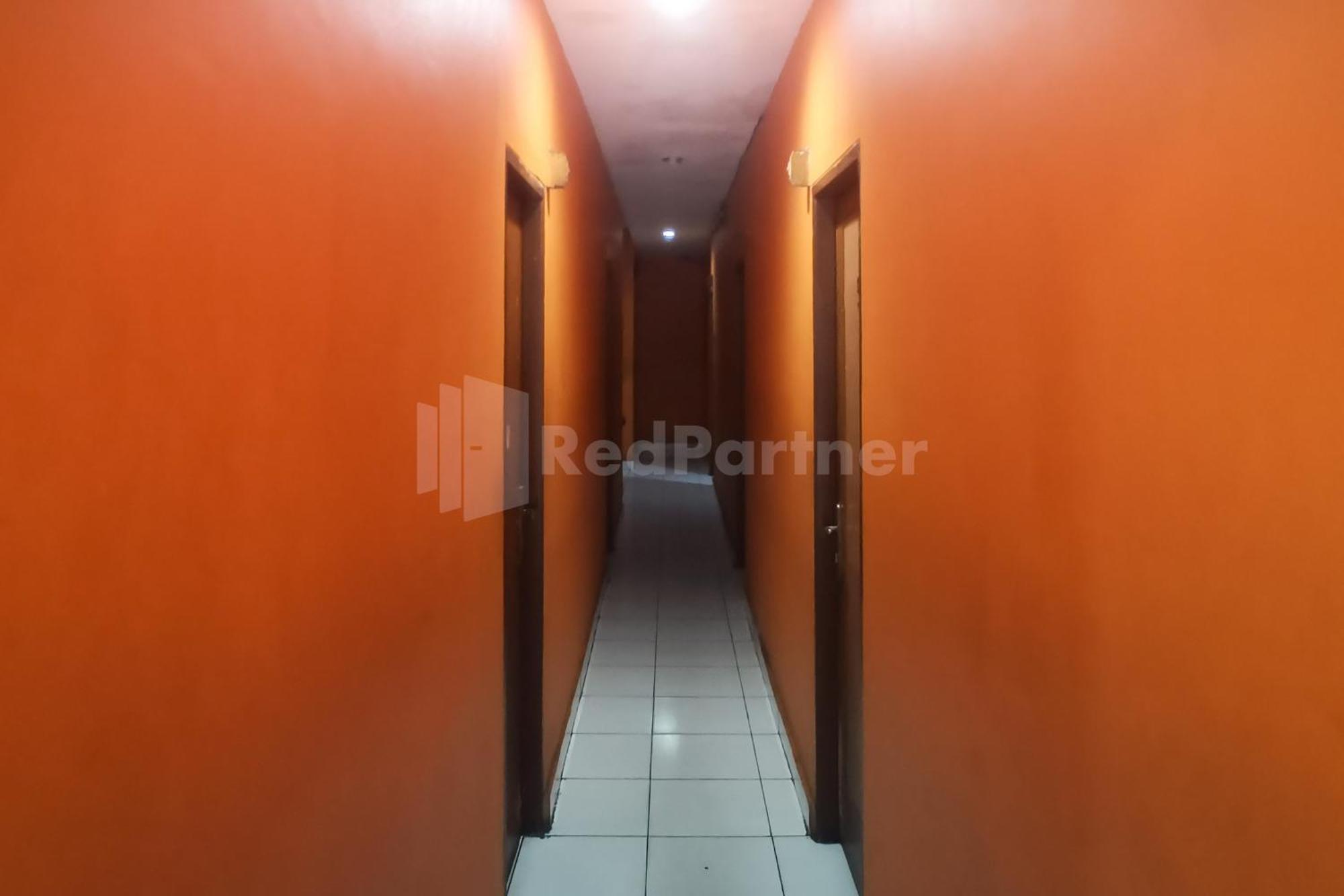 Tangki Residence 1 Redpartner Джакарта Экстерьер фото